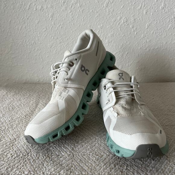 On Running Shoes - On Running Cloud 5 Undyed-White | Creek Women’s 9.5